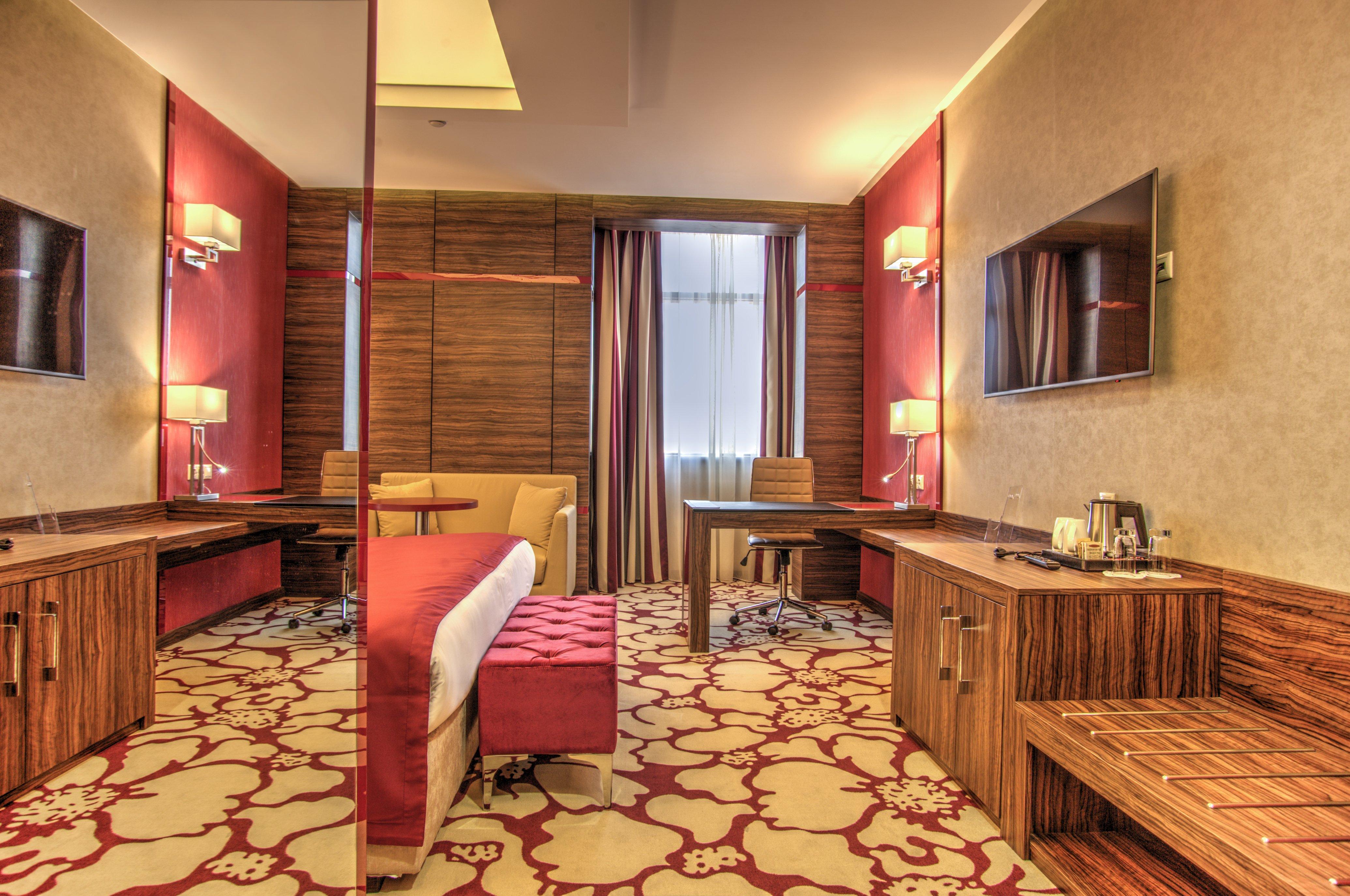 Holiday Inn Plovdiv By Ihg Bagian luar foto
