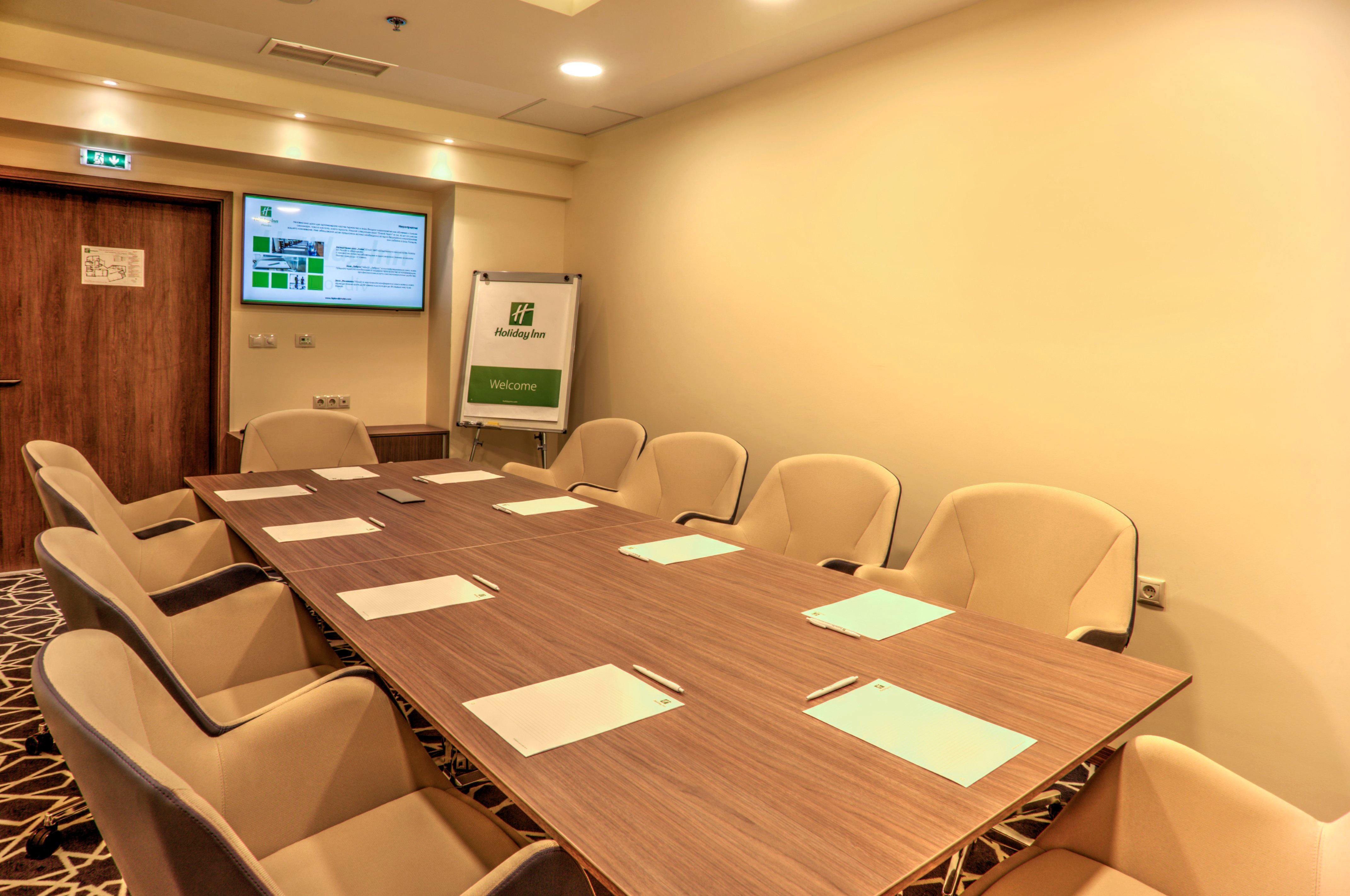 Holiday Inn Plovdiv By Ihg Bagian luar foto