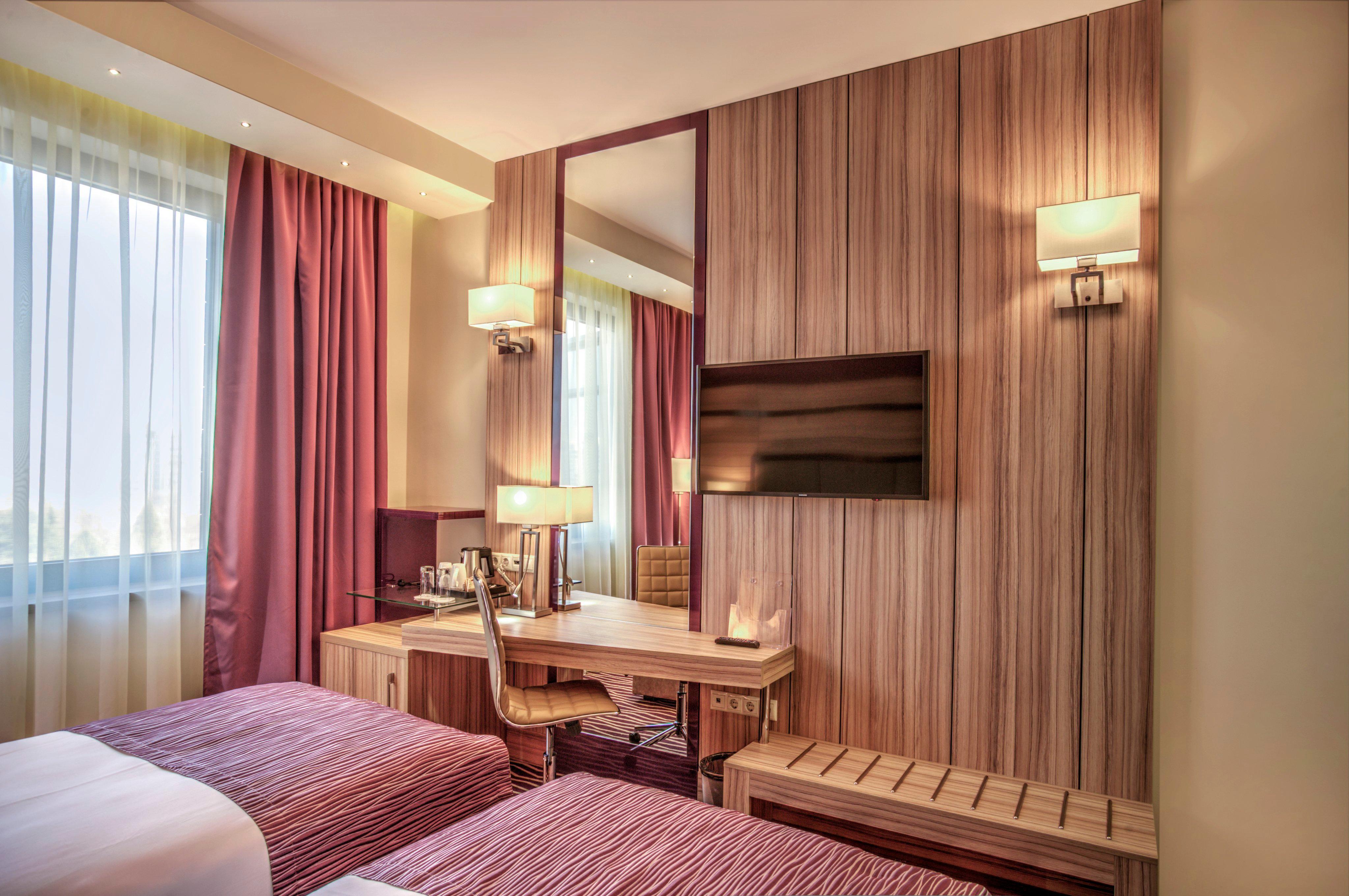 Holiday Inn Plovdiv By Ihg Bagian luar foto