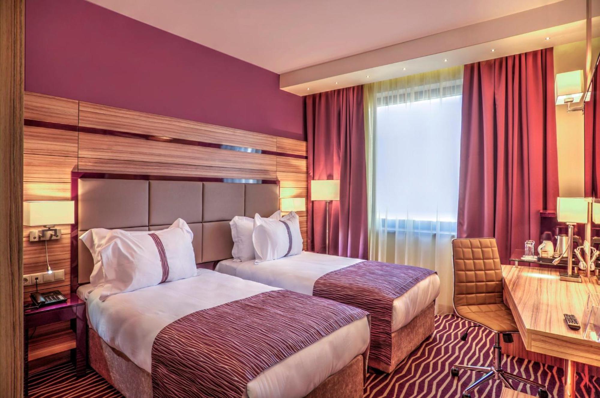 Holiday Inn Plovdiv, An Ihg Hotel Bagian luar foto